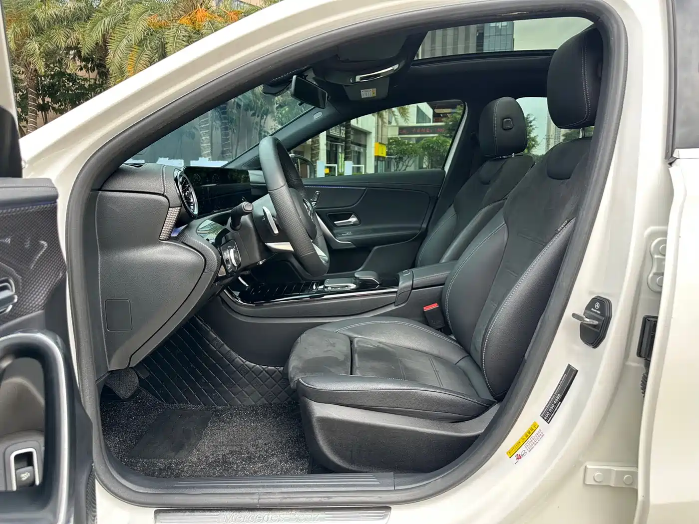Mercedes-Benz A-Class 2020 A 180 L Sport Sedan фото 6