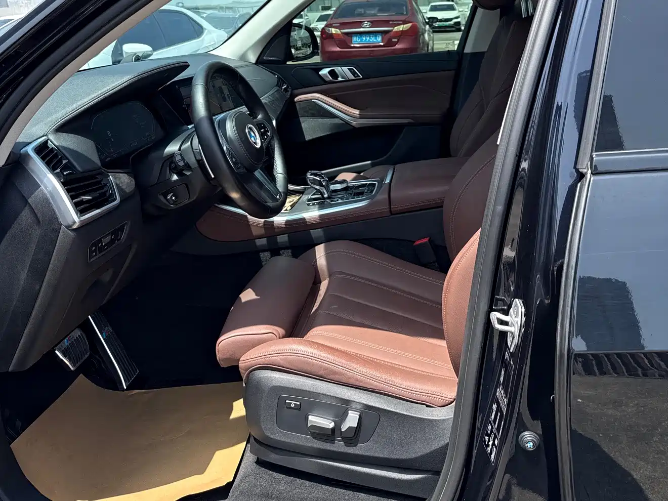 BMW X5 (Import) 2021 xDrive40i M Sport Package фото 10
