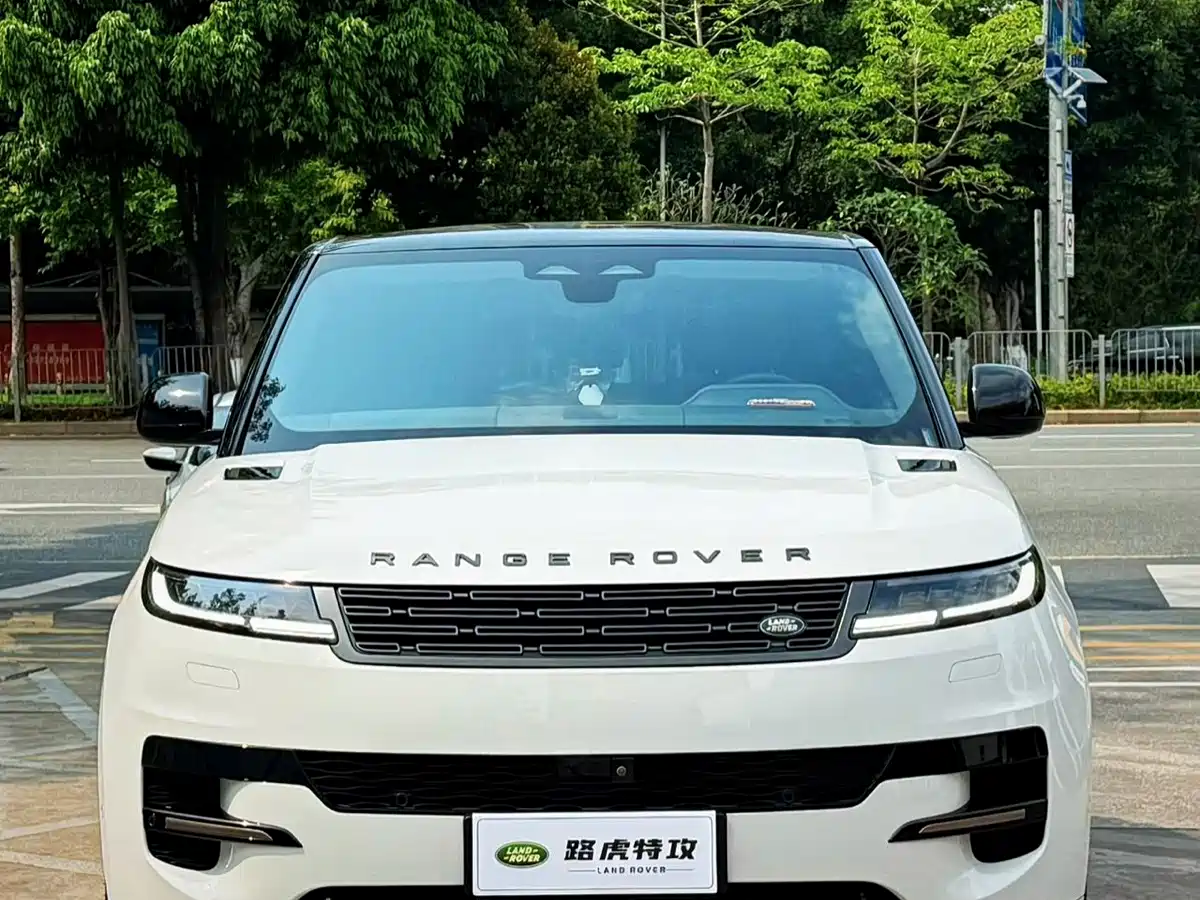 Land Rover Range Rover Sport 2024 400PS Dynamic SE фото 2