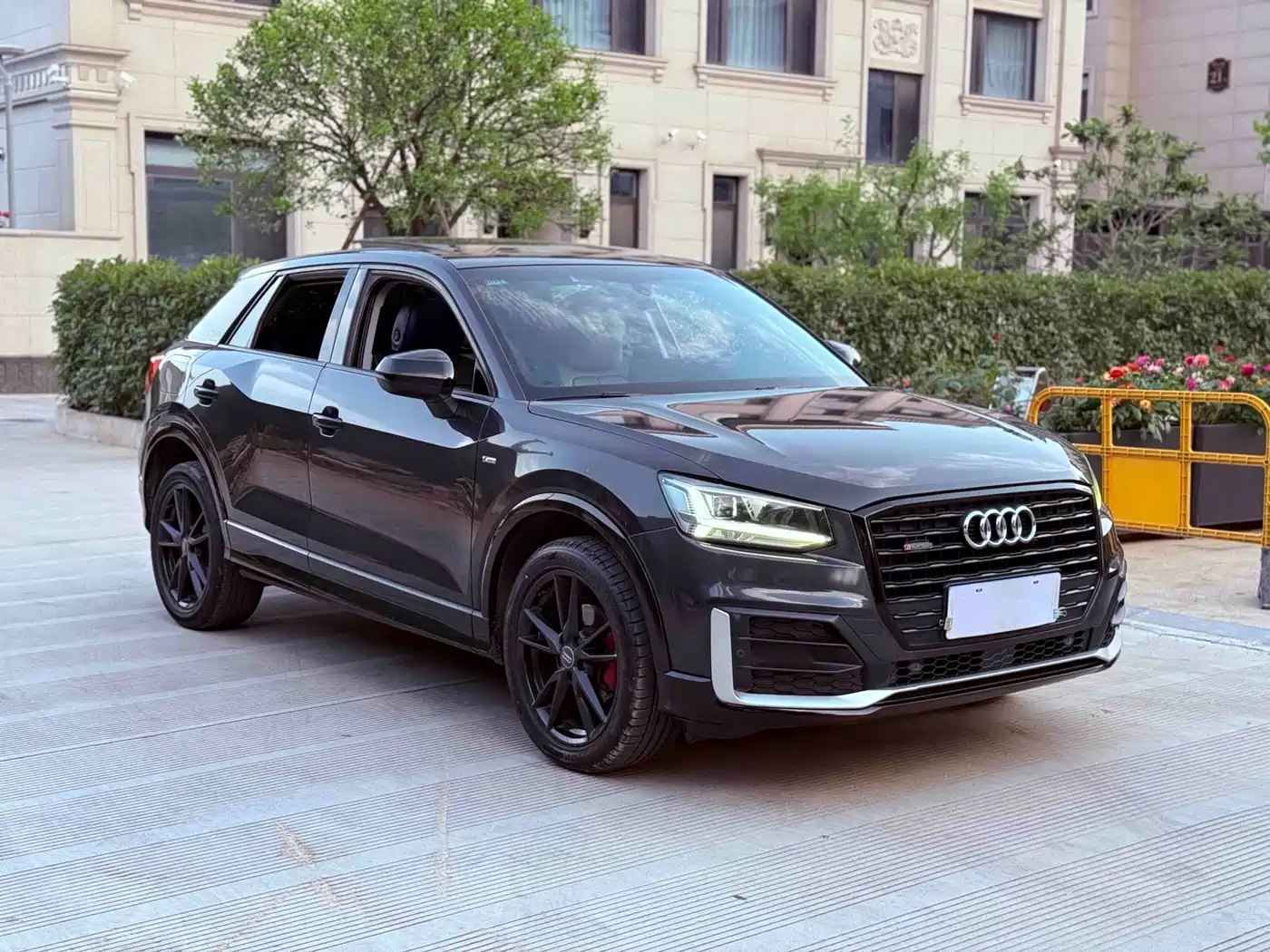Audi Q2L 2020 35 TFSI Progressive Dynamic Model фото 3