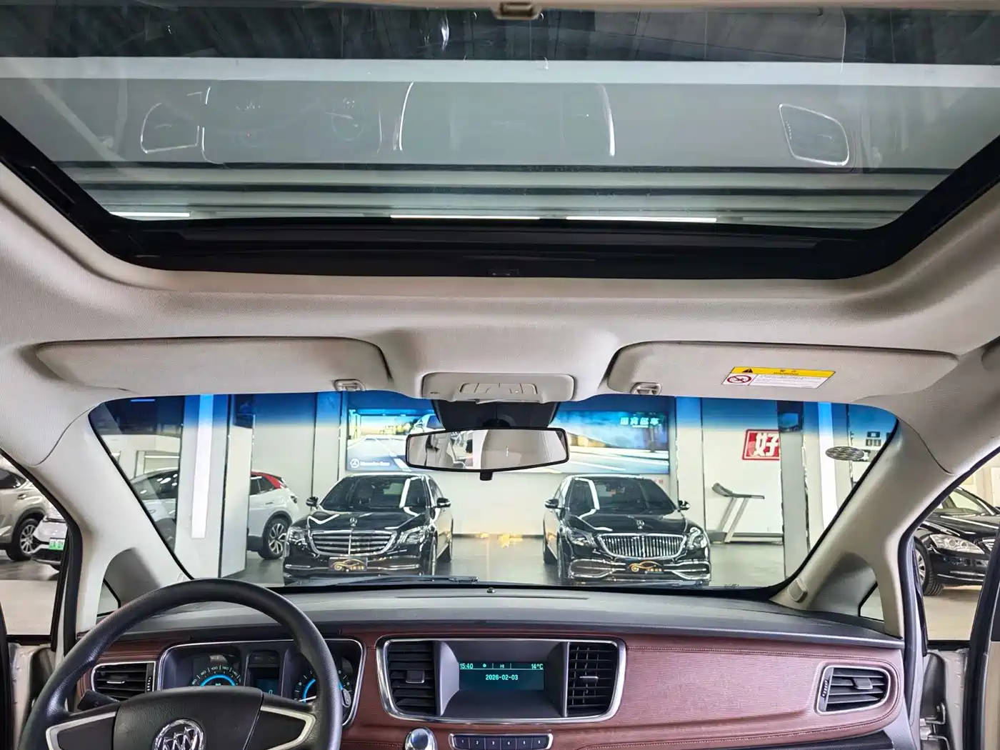 Buick GL8 2014 2.4L CT Luxury Business Comfort фото 24