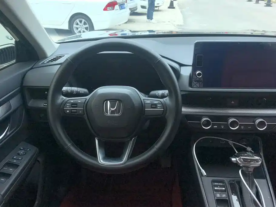 Photo 15 - Honda Breeze