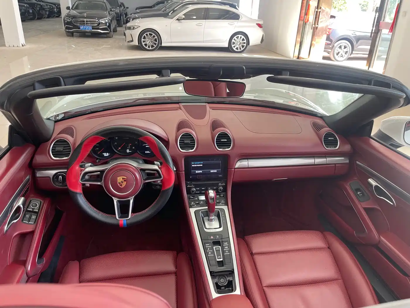 Porsche 718 2022 Boxster 2.0T фото 8