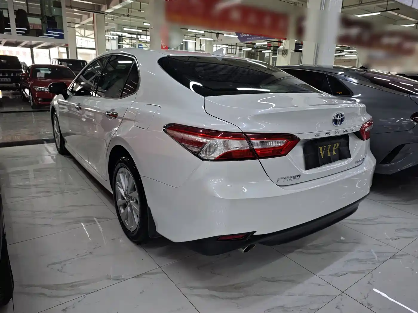 Toyota Camry 2021 Hybrid 2.5HGVP Leading Edition фото 4