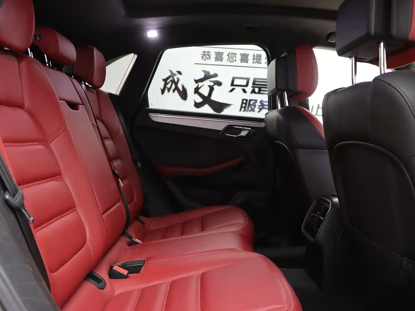Porsche Macan 2014 Macan Turbo 3.6T фото 31