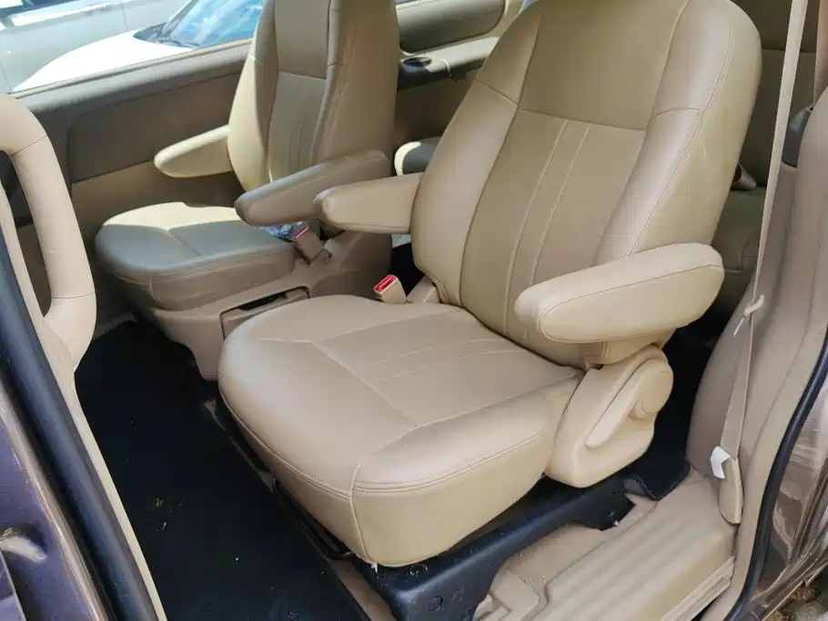 Фото 11 - Buick GL8