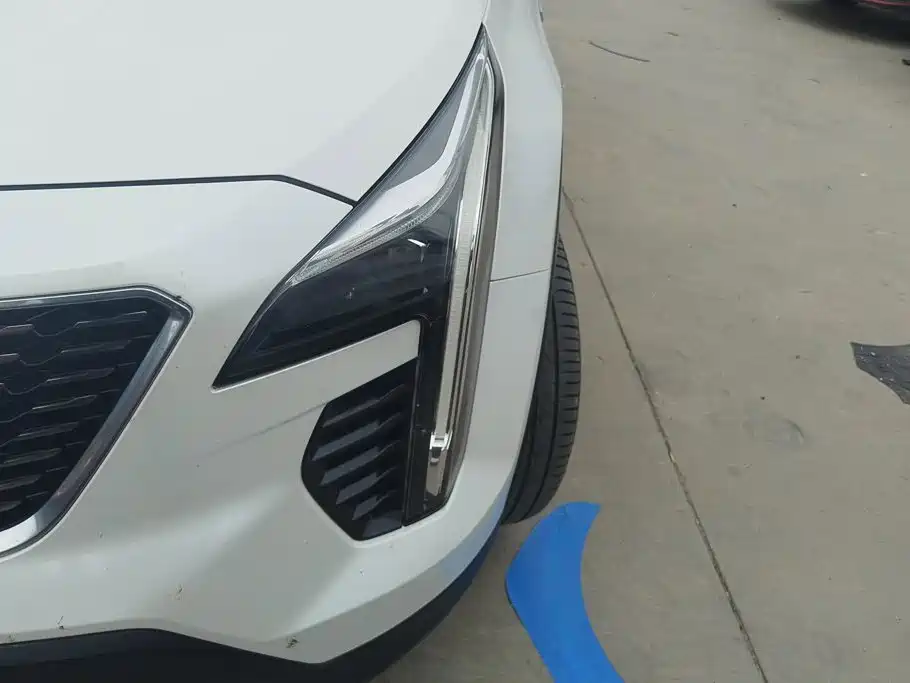 Cadillac XT4 2019 2018 Model 28T 4WD Leading