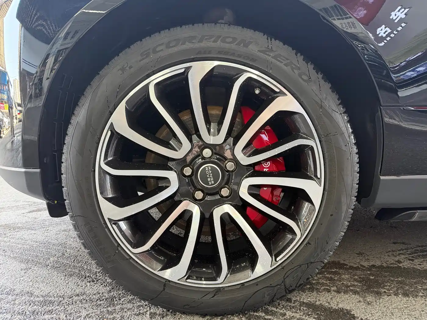 Land Rover Range Rover 2019 3.0 SCV6 Heritage Edition фото 5