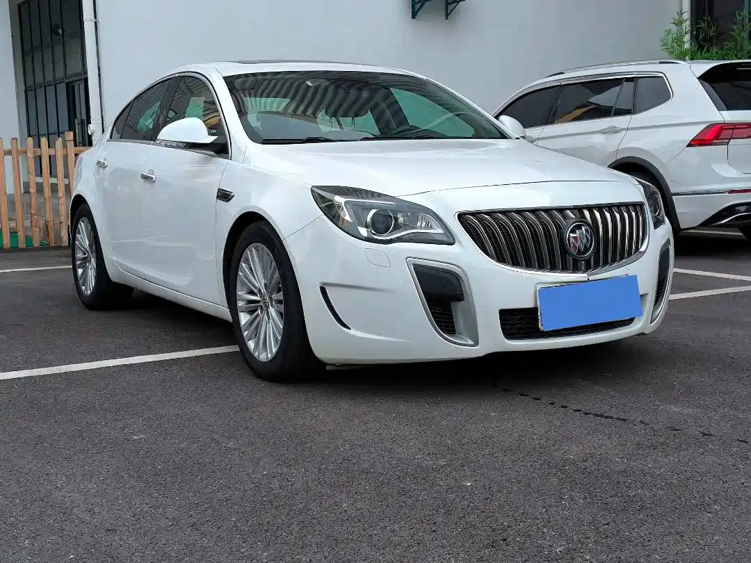 Фото 3 - Buick Regal