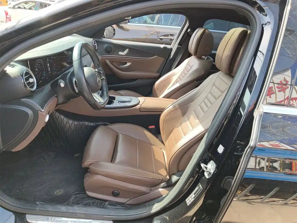 Mercedes-Benz E-Class 2022 E 260 L Sport фото 11