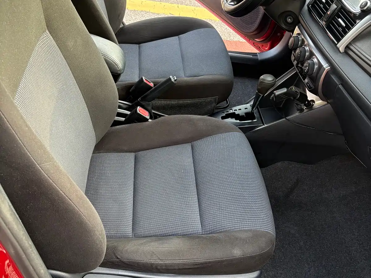 Toyota YARiS L Zhi Xuan 2015 1.5E Auto Charming Edition фото 12