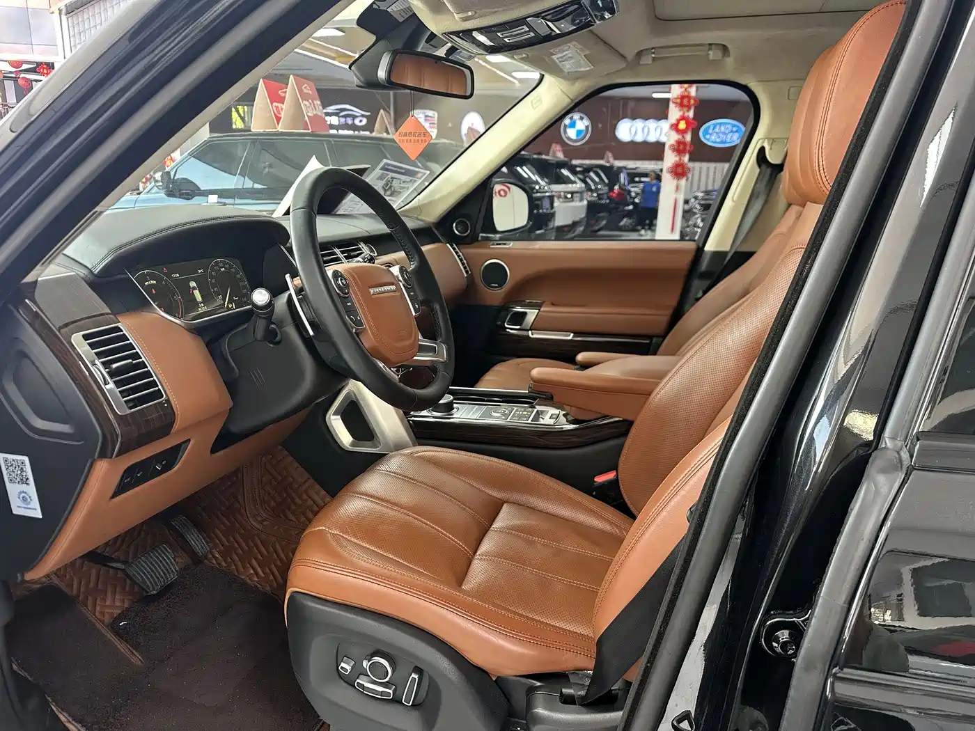 Land Rover Range Rover 2015 3.0 TDV6 Vogue фото 13