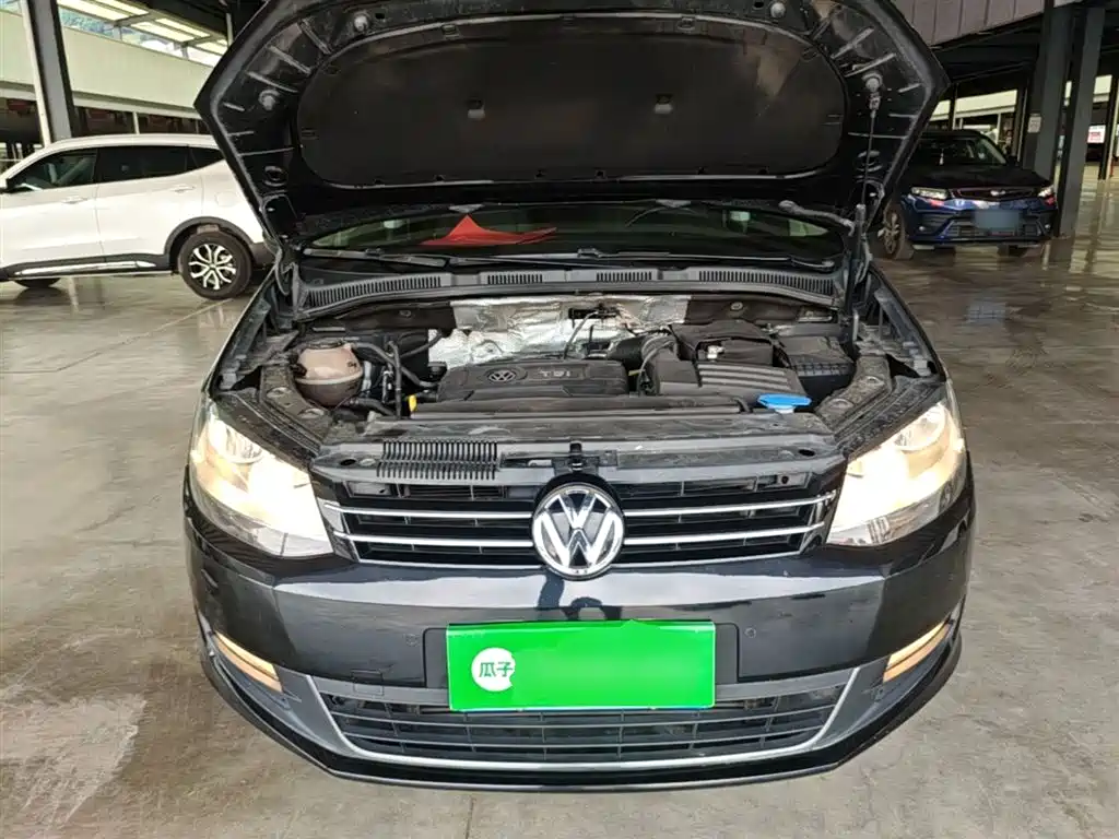 Volkswagen Sharan 2017 380TSI Comfort 6-Seater фото 20
