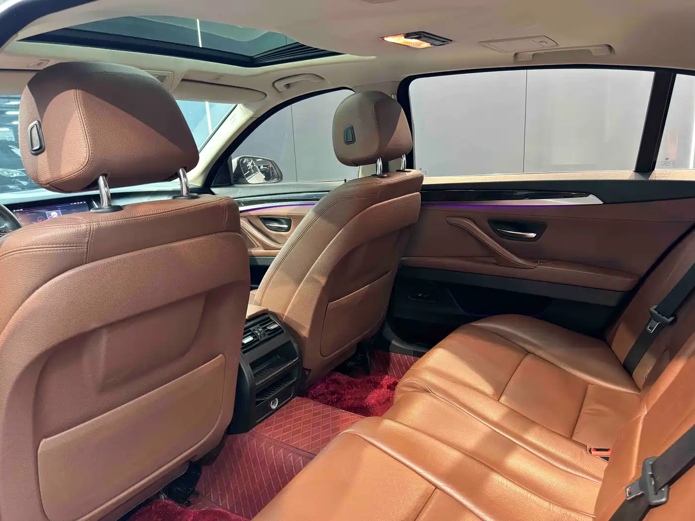 BMW 5 Series 2014 525Li Leading фото 5