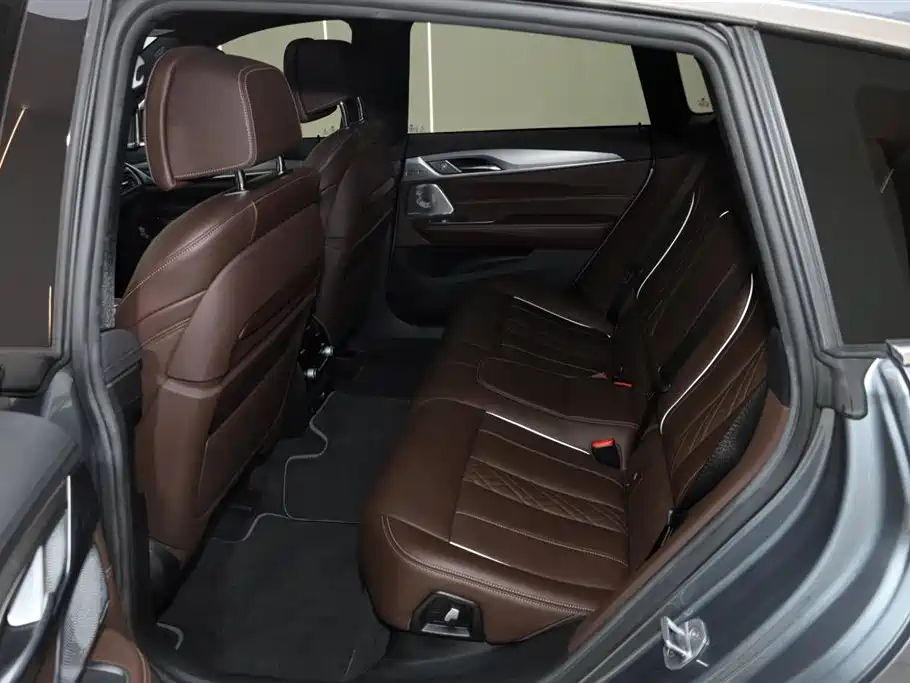 BMW 6 Series GT 2019 630i M Sport Grand Tourer Edition фото 21