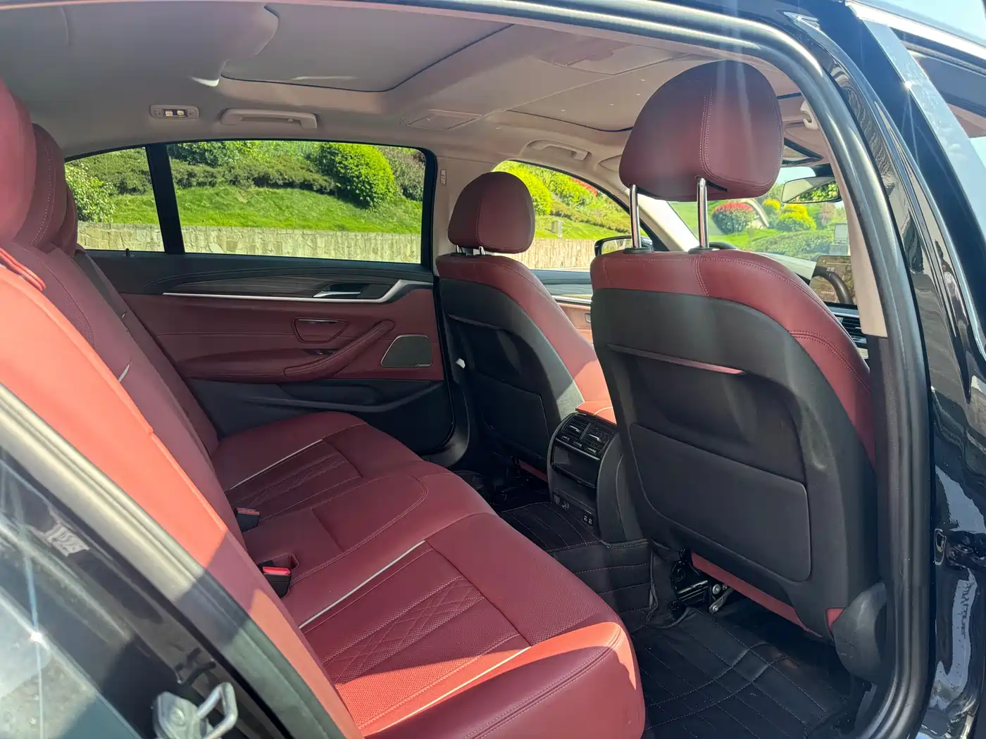 BMW 5 Series 2022 530Li Leading Luxury Package фото 11