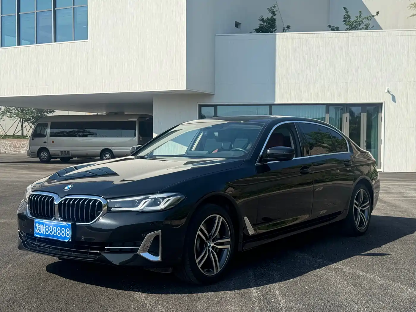 BMW 5 Series 2022 530Li Leading Luxury Package