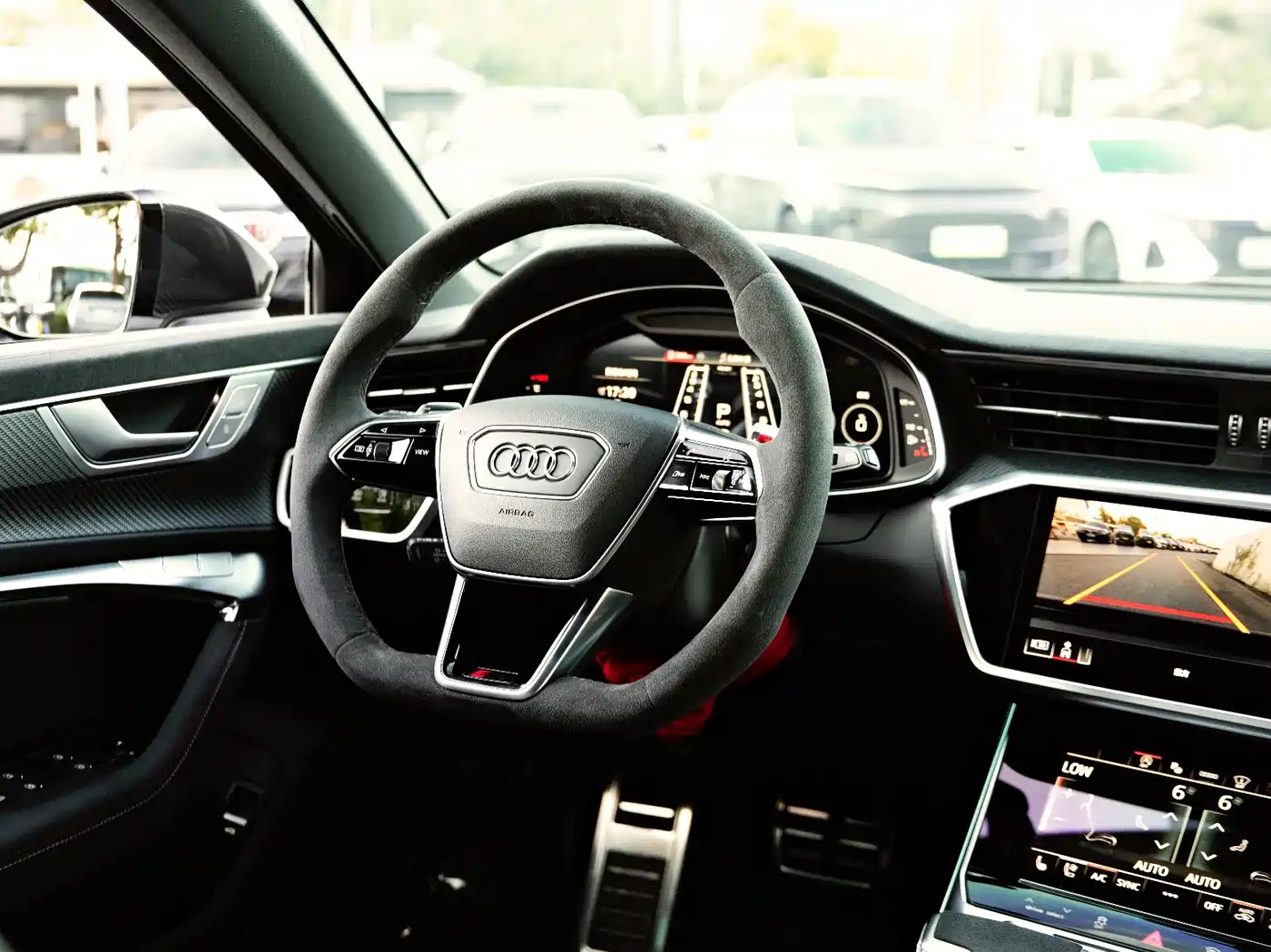 Audi RS 6 2025 RS 6 Avant GT фото 10