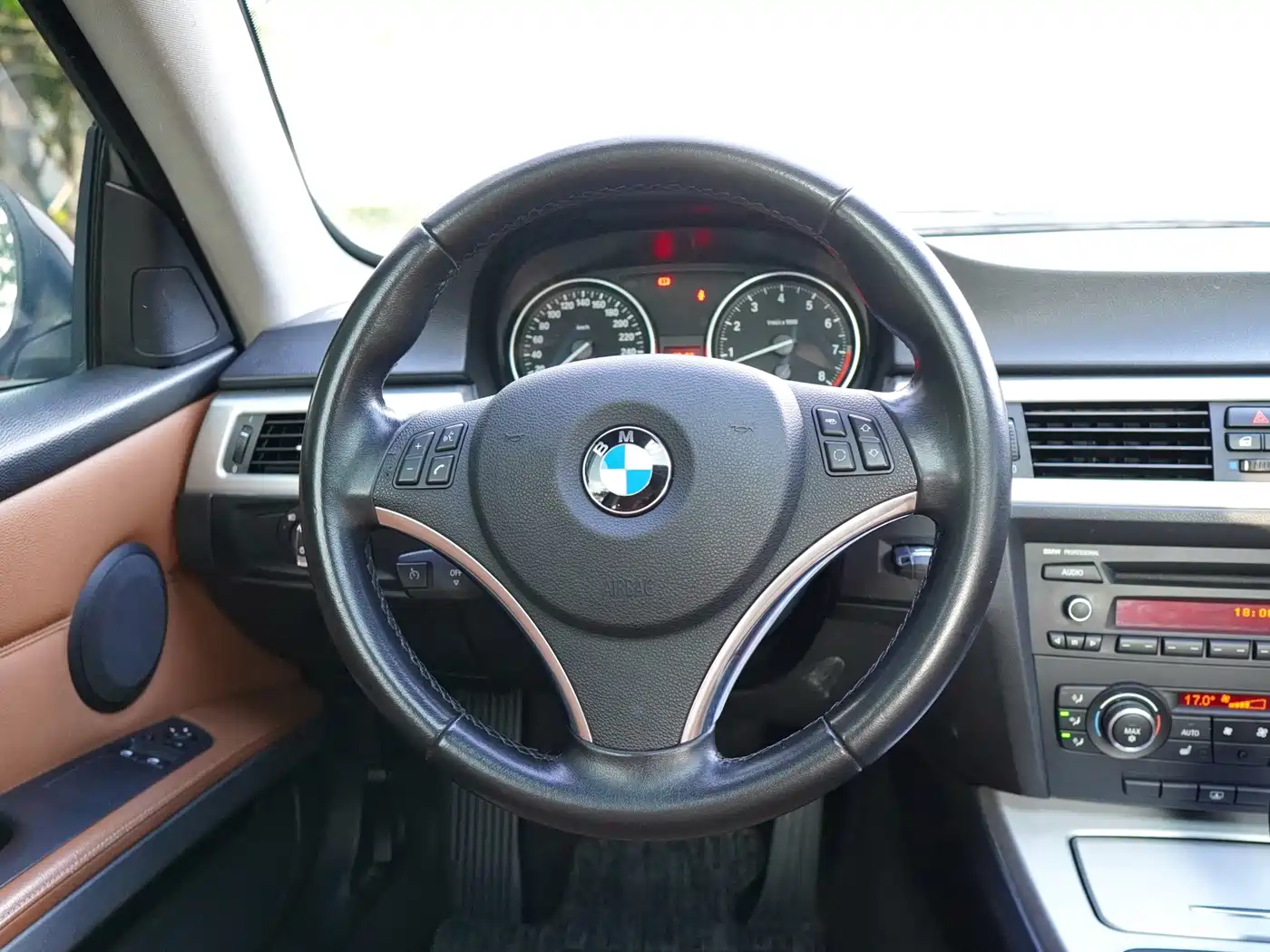 BMW 3 Series (Import) 2010 2011 325i Coupe