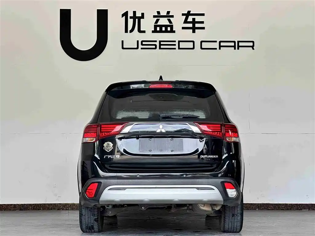 Mitsubishi Outlander 2020 2.0L 2WD Premium 5-seater фото 8