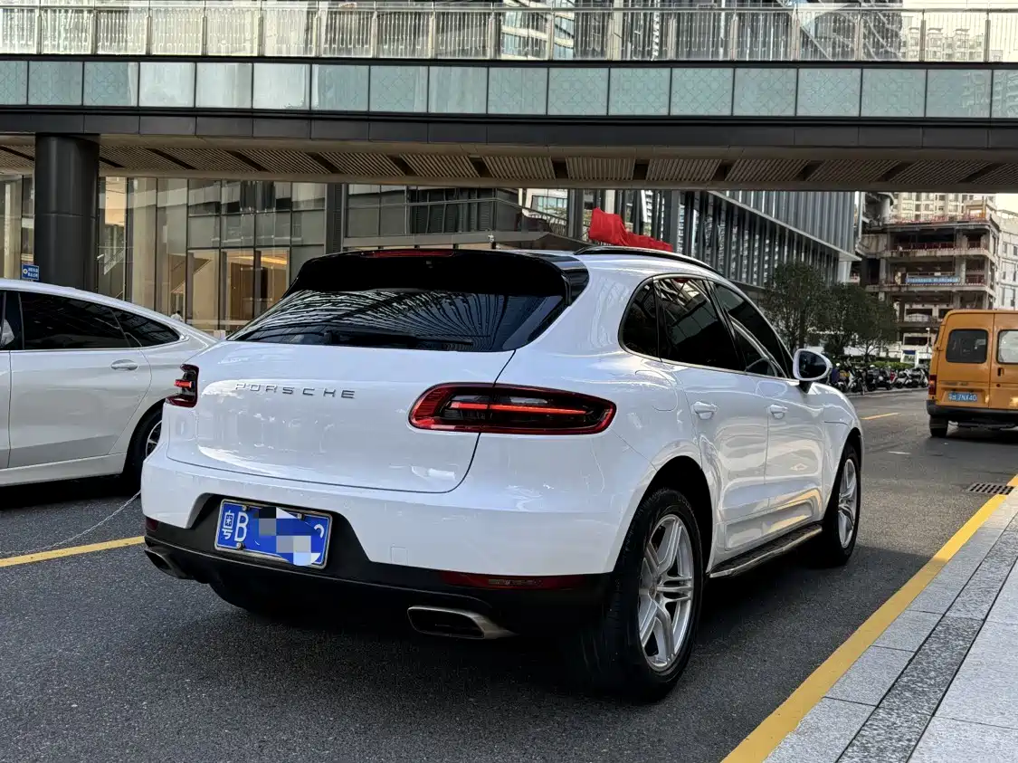 Porsche Macan 2014 Macan 2.0T фото 13