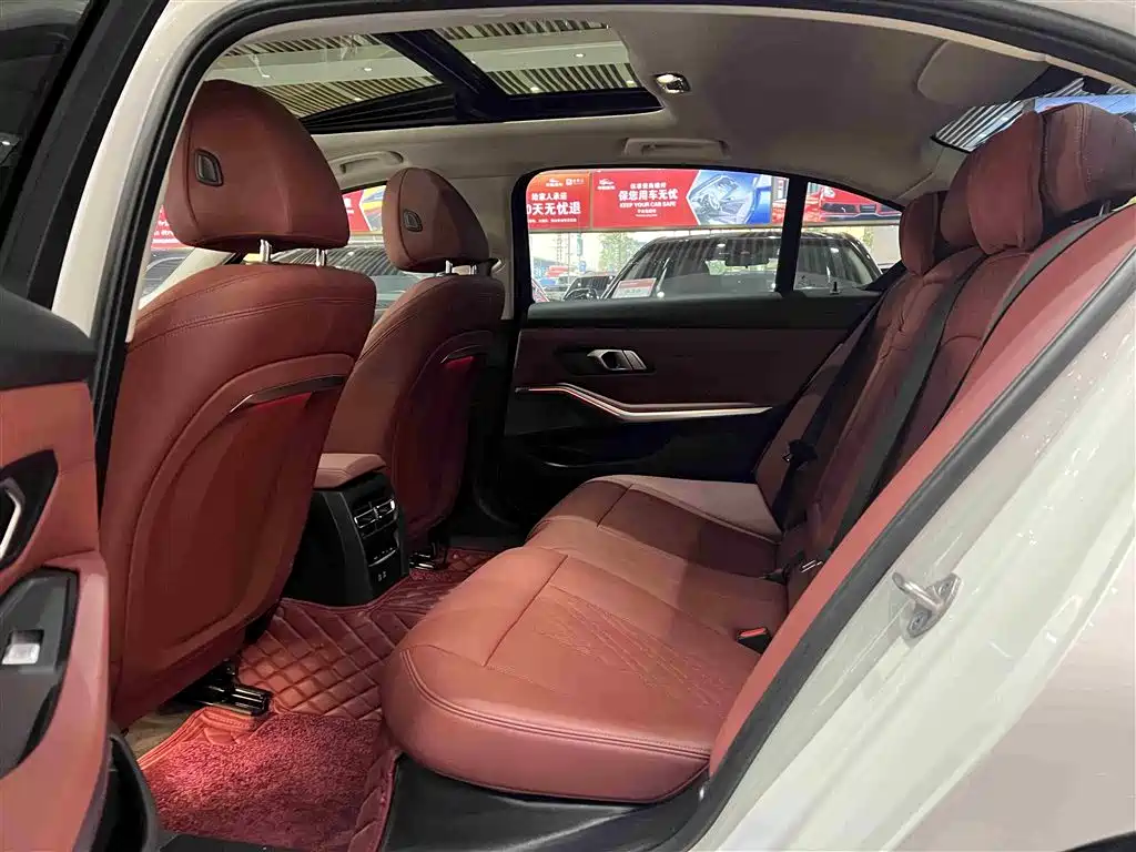 BMW 3 Series 2023 325Li M Sport Package фото 12
