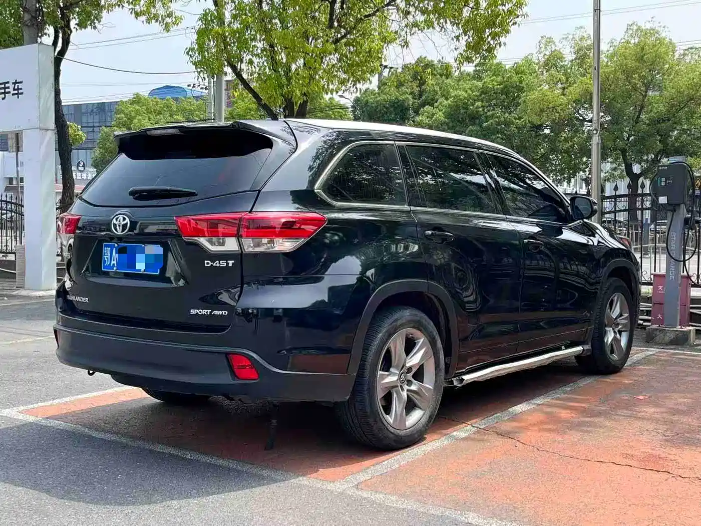 Toyota Highlander 2018 2.0T 4WD Luxury 7-seater China VI фото 4