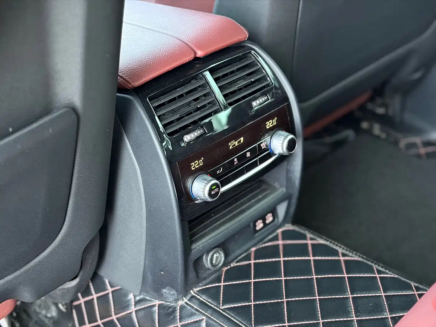 BMW 5 Series 2020 530Li Exclusive M Sport Package фото 17