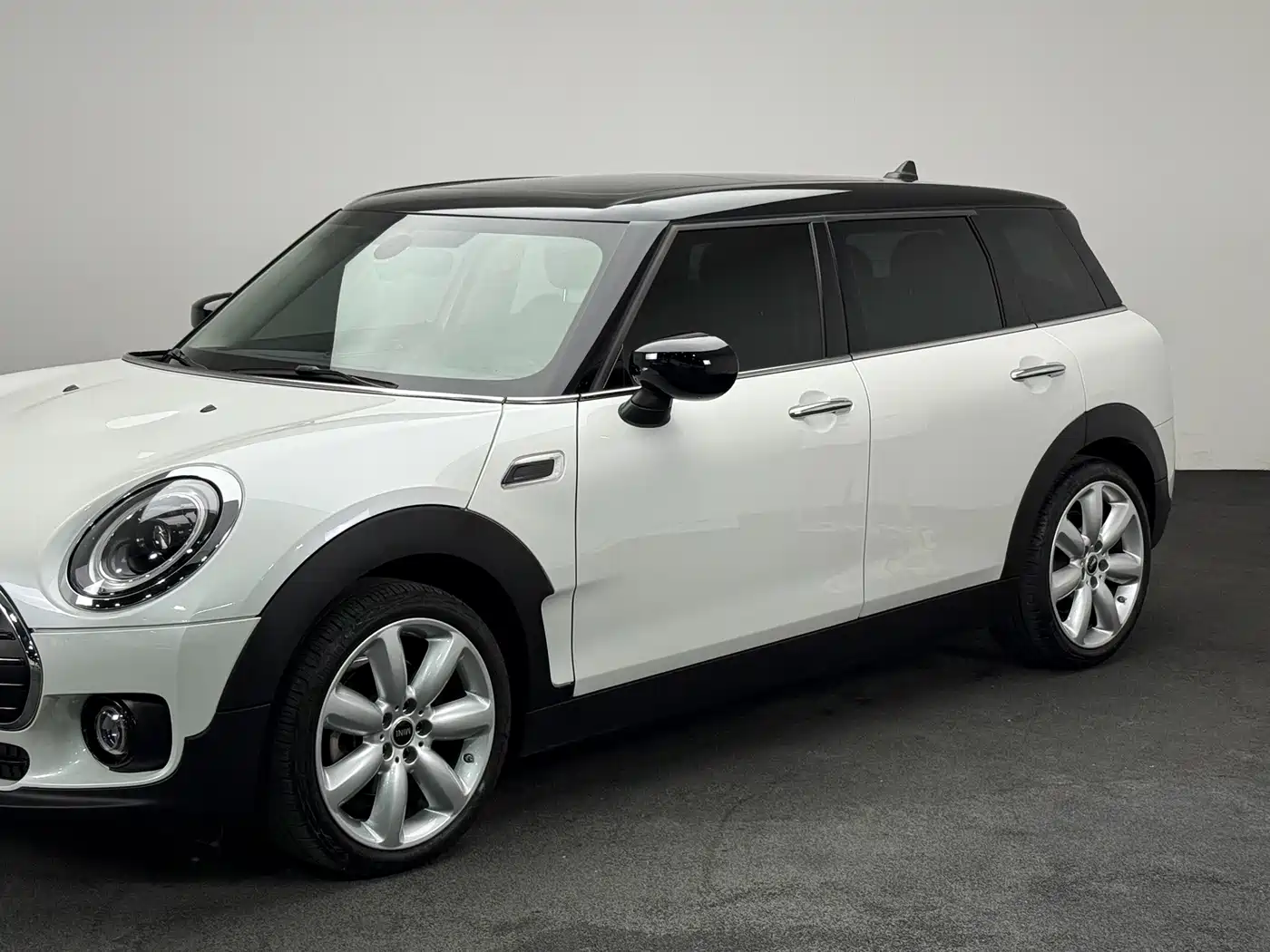 Фото 6 - MINI CLUBMAN