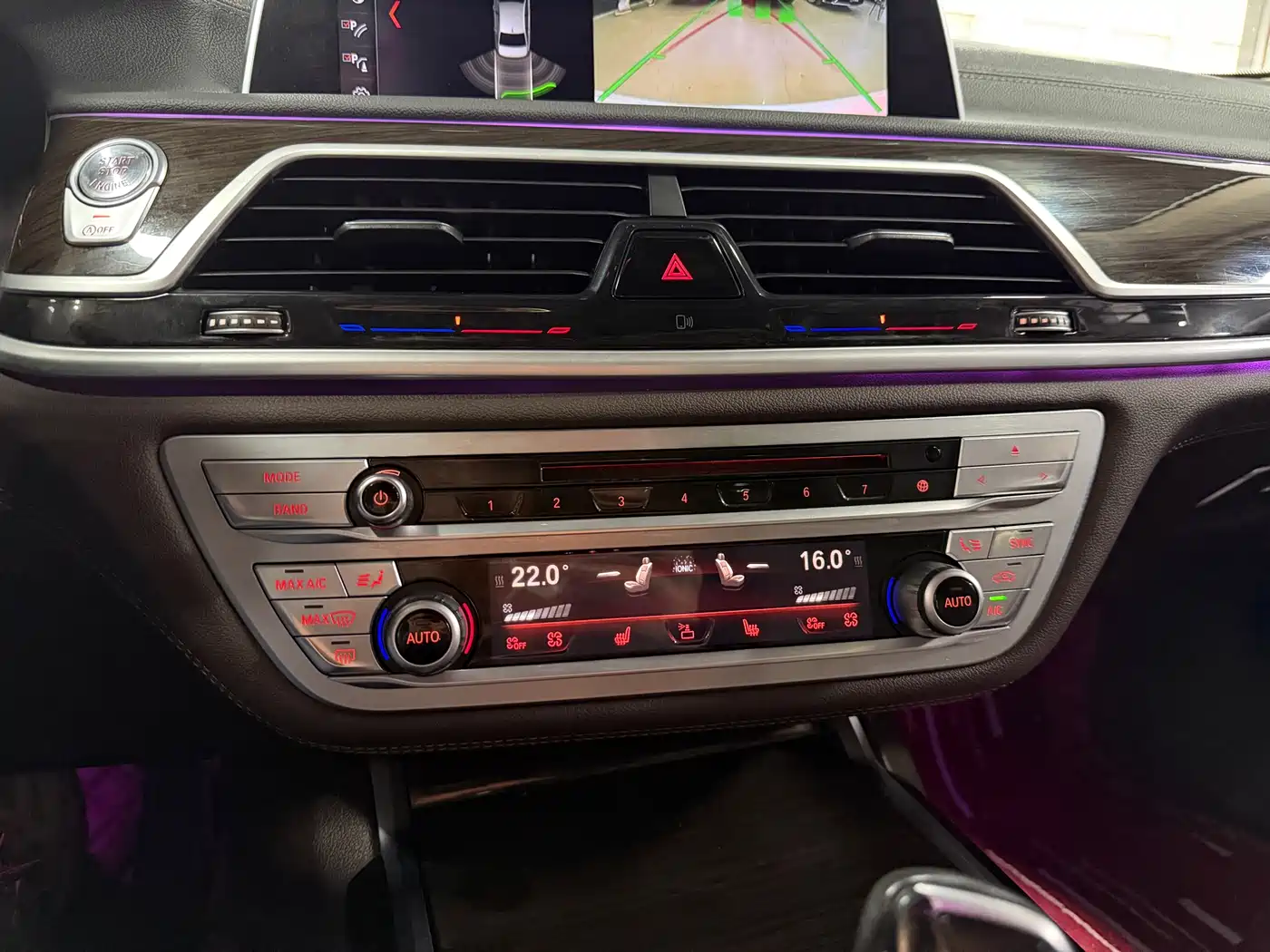 BMW 7 Series 2016 730Li Leading фото 16