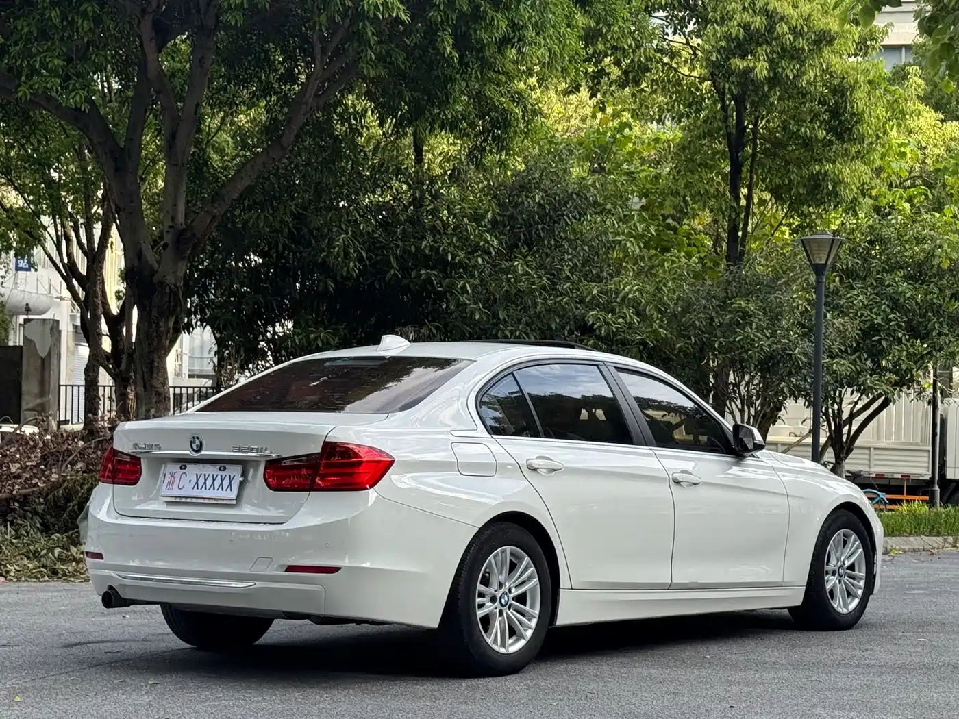 BMW 3 Series 2014 320Li Fashion фото 4