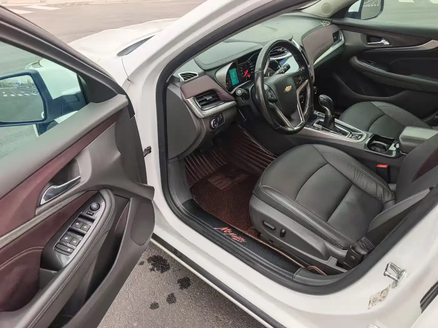 Chevrolet Malibu 2017 1.5T Automatic Luxury Edition фото 6