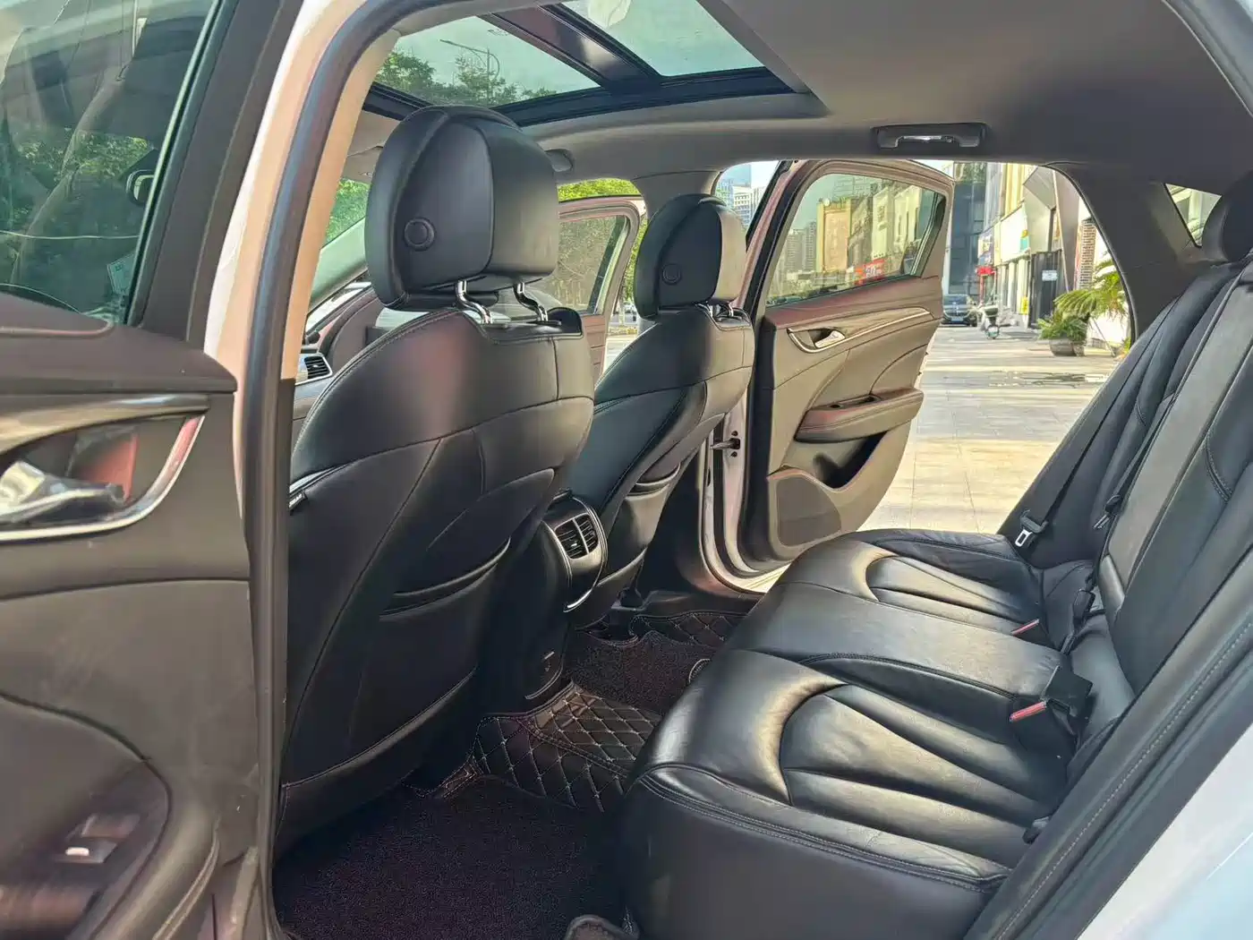 Buick LaCrosse 2019 28T Luxury Edition фото 9