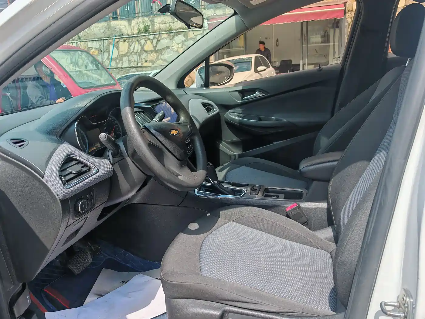 Chevrolet Cruze 2018 320 Automatic Pioneer Sunroof Edition фото 5