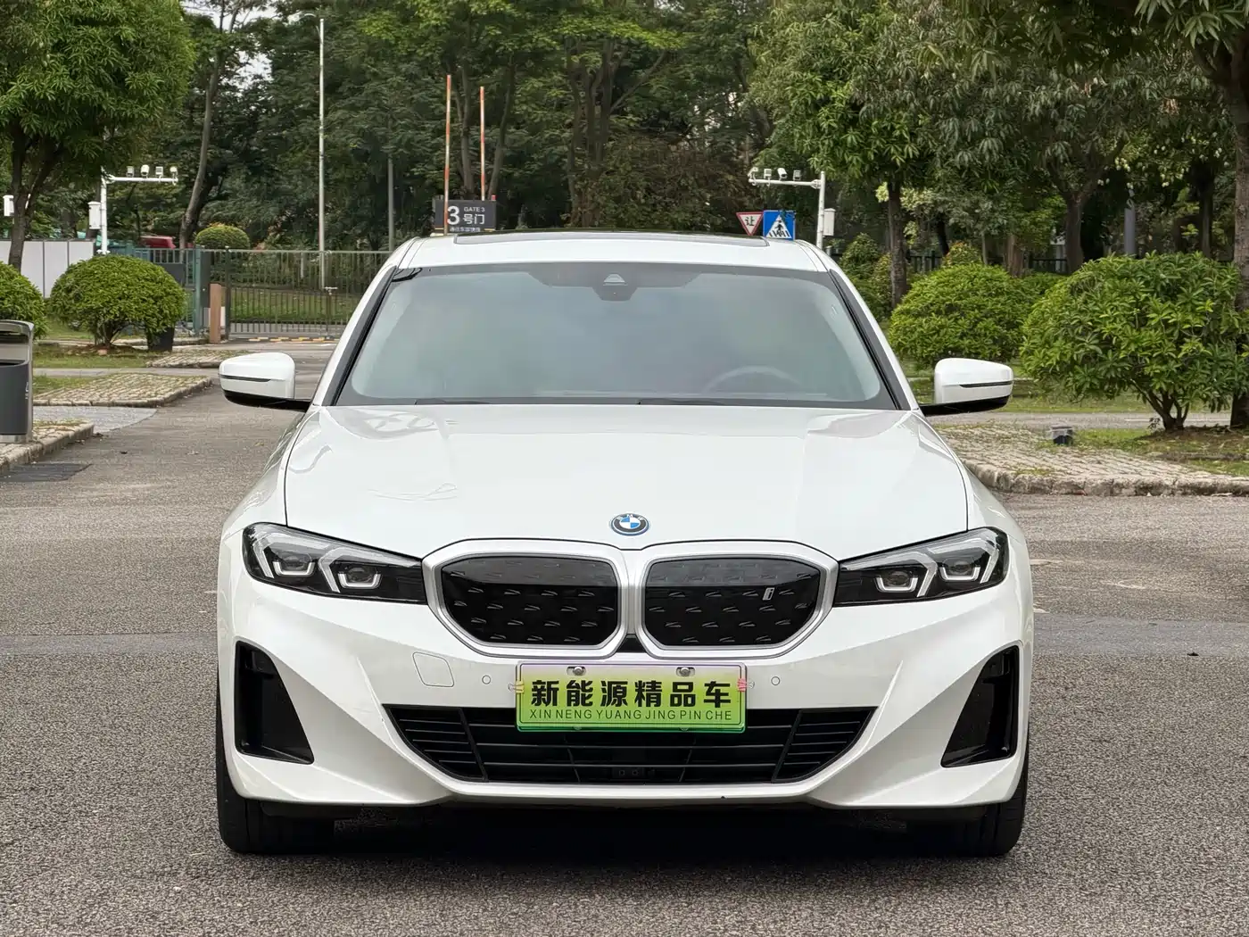 BMW i3 2022 eDrive 35 L фото 3