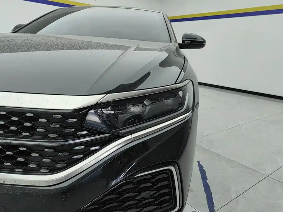  Volkswagen Passat 2024 380TSI Starlight Dragon Soaring Edition 5