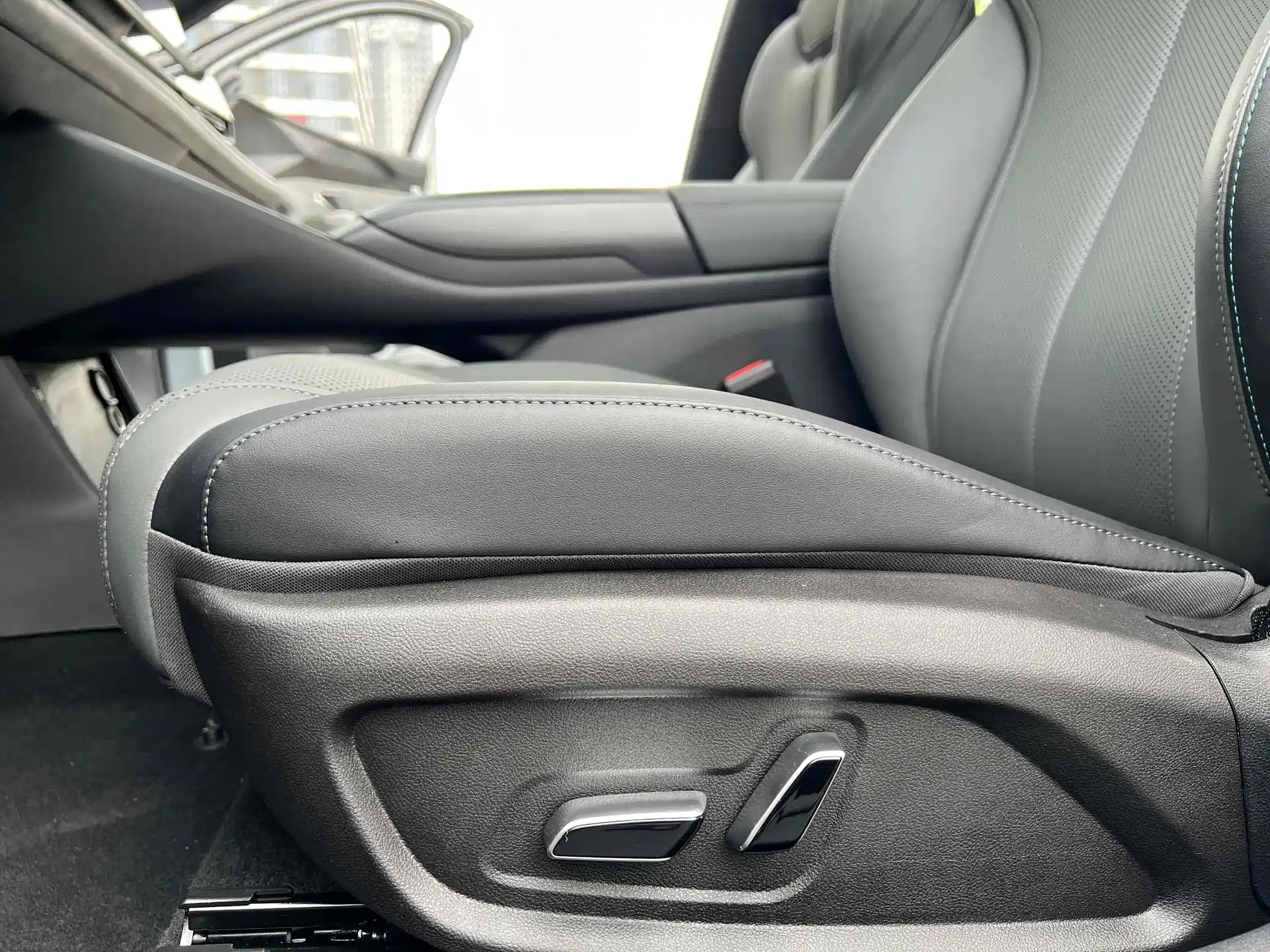 Photo 18 - BYD Qin L