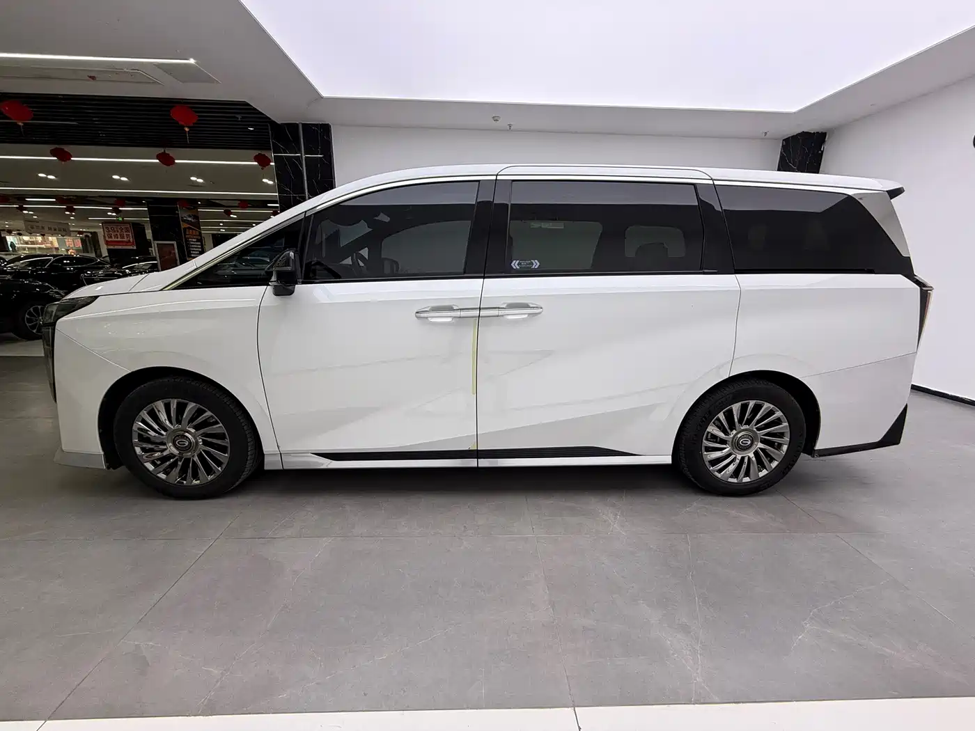 GAC Trumpchi Trumpchi M8 2023 Model Master Series 400T Flagship Edition фото 6