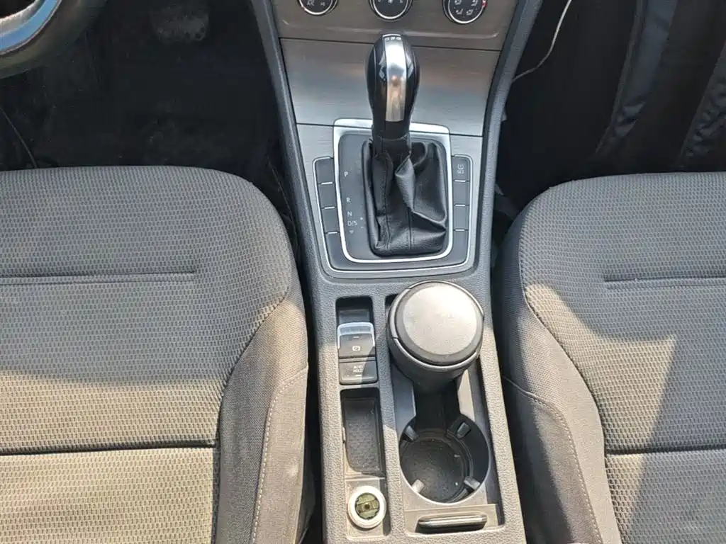 Volkswagen Golf 2015 1.4TSI Automatic Comfort фото 14
