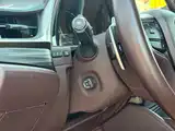 Фото 15 - Lexus ES