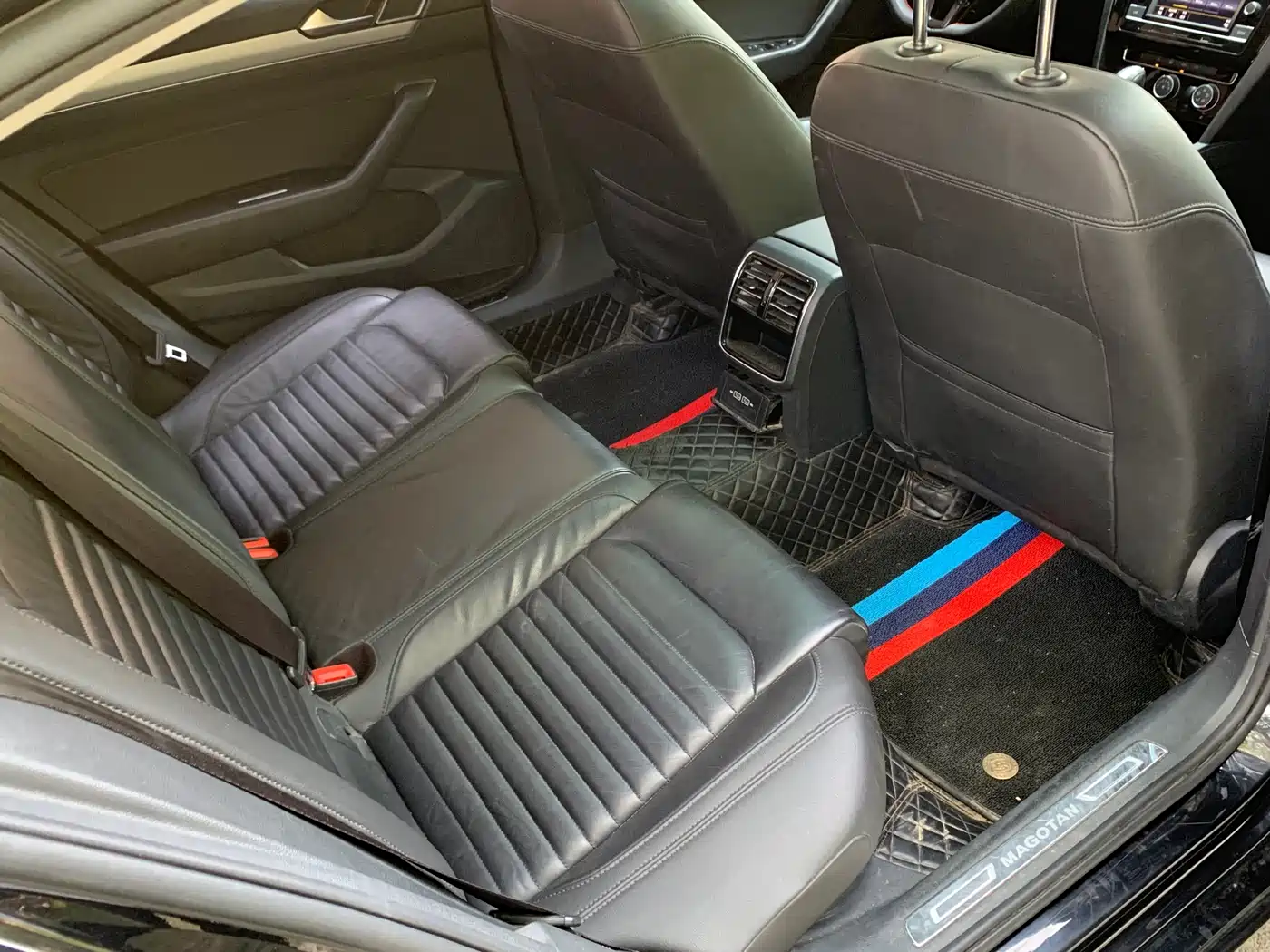 Volkswagen Magotan 2019 330TSI DSG Leading China V фото 11