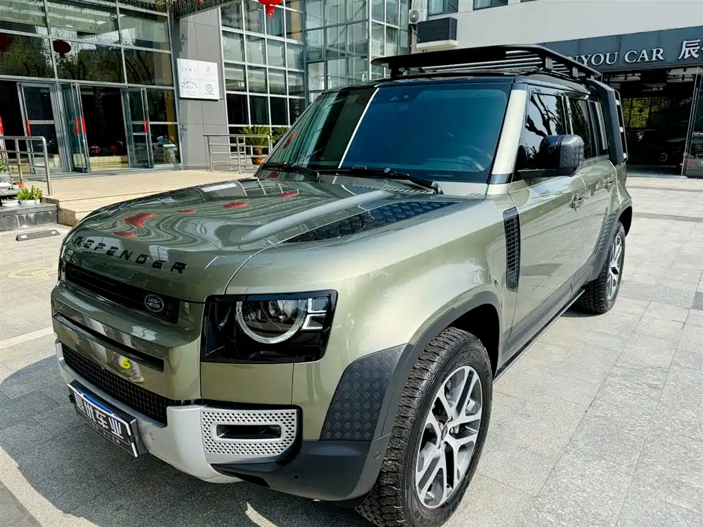 Land Rover Defender 2023 Model 110 3.0T P400 Dark Special Edition