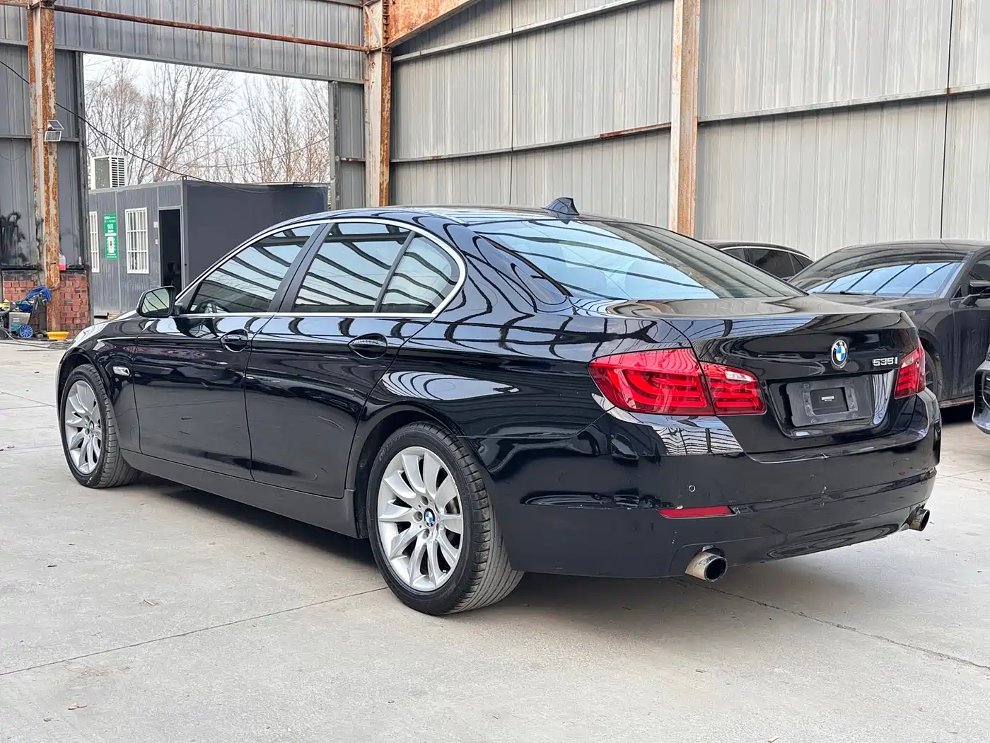 BMW 5 Series (Import) 2013 535i Leading Sport фото 7