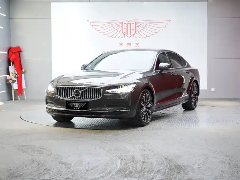 Volvo S90 2025 B5 Zhiyuan Luxury Edition