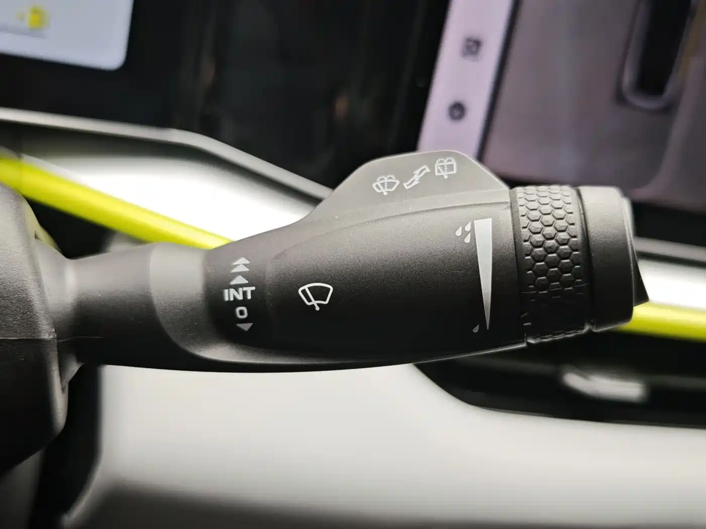 GEELY AUTOMOBILE BINYUE