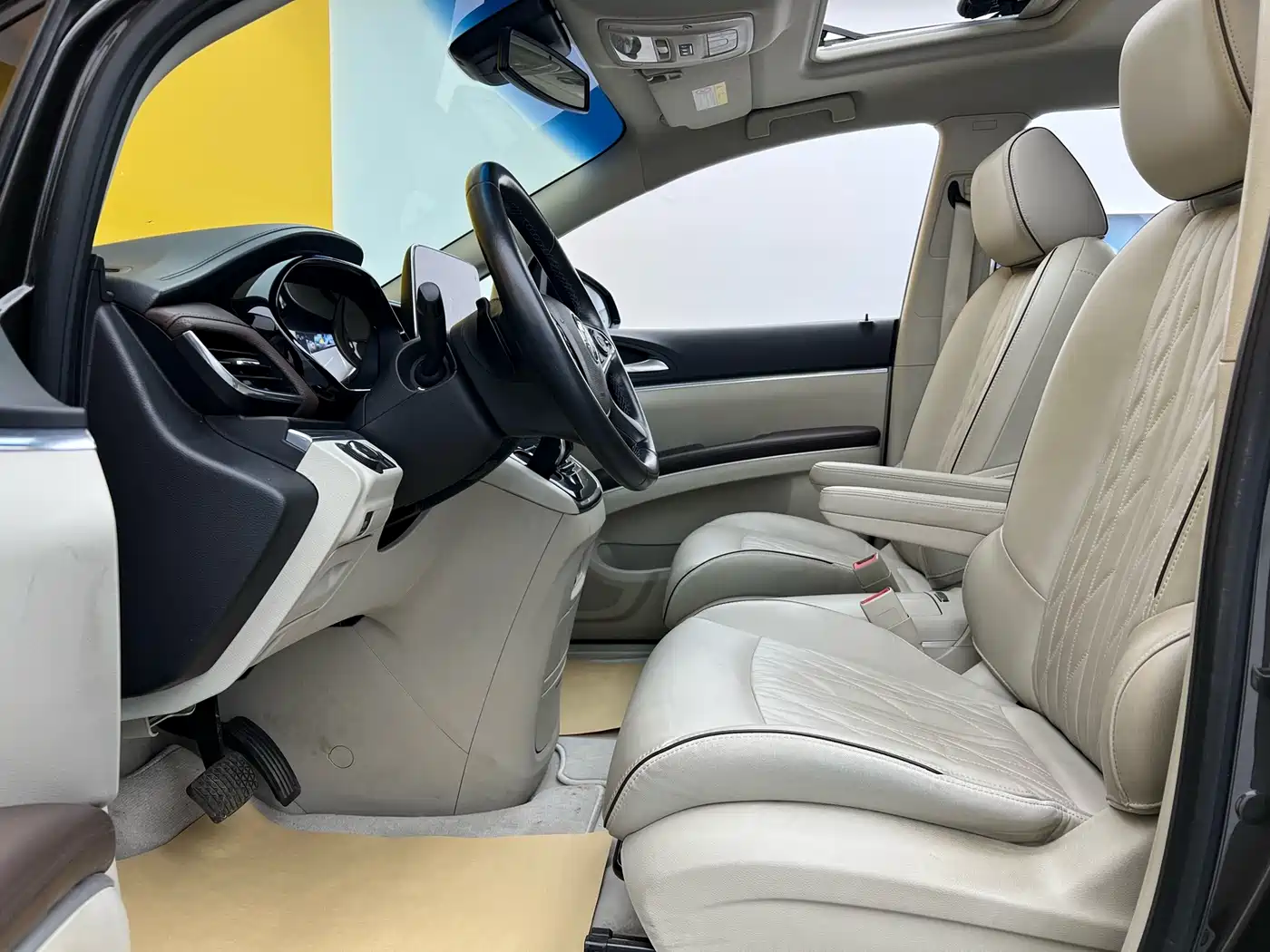 Buick GL8 2022 Land Business Class 652T Luxury фото 6