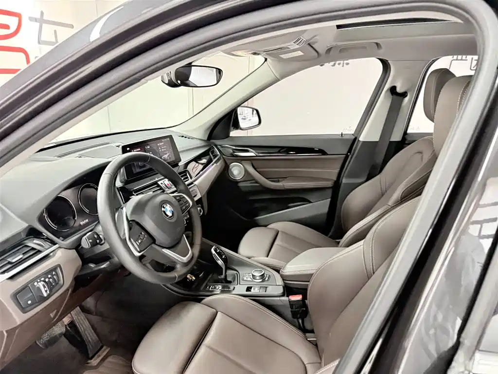 BMW X1 2021 sDrive20Li Fashion фото 8