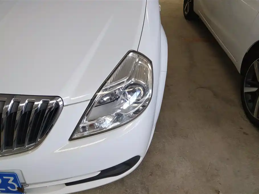 Buick Excelle 2015 1.5L Automatic Classic фото 5