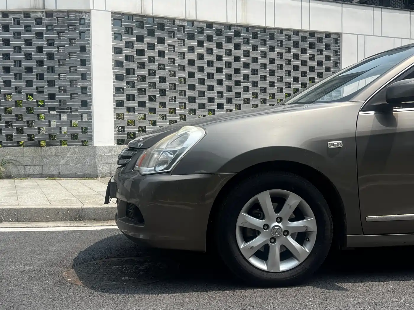 Nissan Sylphy 2010 2009 Model 1.6XL Automatic Luxury Sunroof Edition