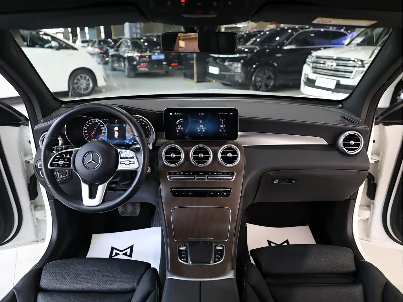 Mercedes-Benz GLC 2020 GLC 260 L 4MATIC Luxury фото 11